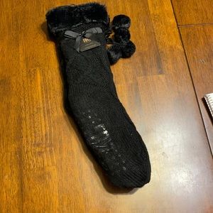 Frye Home Socks Slippers black with Pom Poms